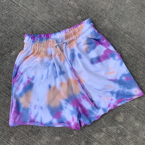 Custom Tie Dye sweat shorts and tank top - Picture 3 of 6